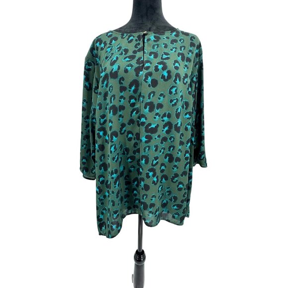Ava Viv Animal Print Blouse Womens Size 2X Green Bright‎ Oversized Flowy Button - Picture 3 of 7